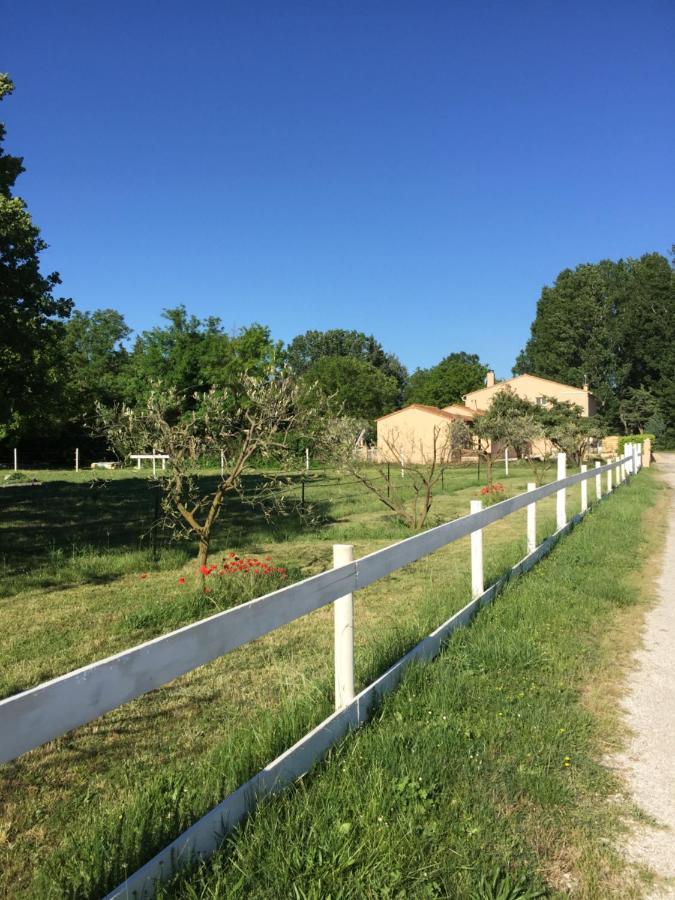 B&B Et Gite D'Ayran Saint-Quentin-la-Poterie Zewnętrze zdjęcie